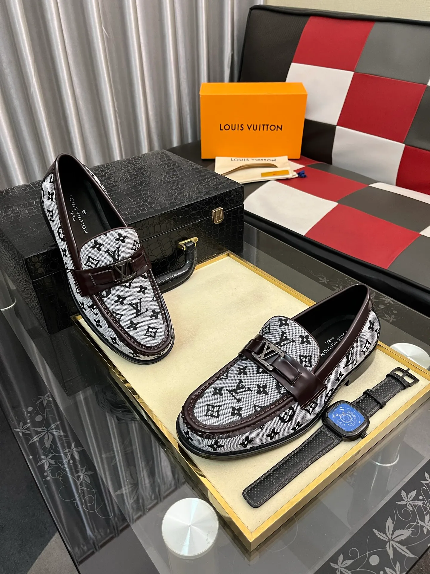 Men's Men's Shoes Men's Men's Shoes 💰520⌚️⌚️[LV] The most popular classic Louis Vuitton leather shoes. Synchronized with the official website, the upper adopts Italian imported upper embossing➕comfortable cowhide lining, fashionable atmosphere, unique brand and unique craftsmanship. Highlighting the hot style of the new year. Stop hesitating, stop wandering, get it now. Code number: 38--44. 3️⃣colors available